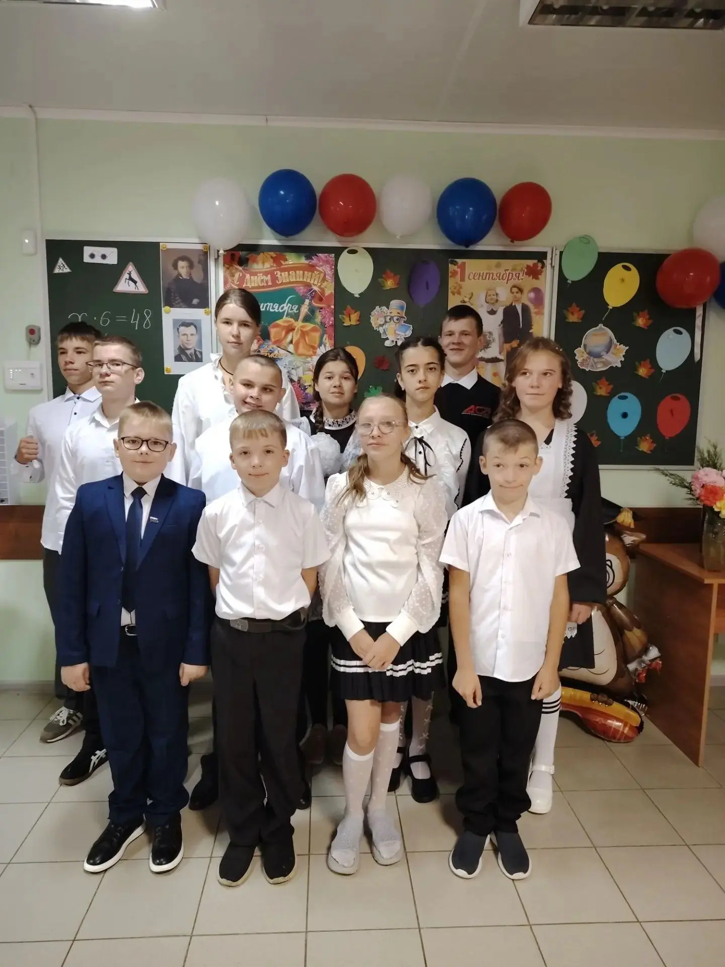 Сегодня, 1 сентября, в нашей школе состоялась традиционная торжественная линейка, ознам...