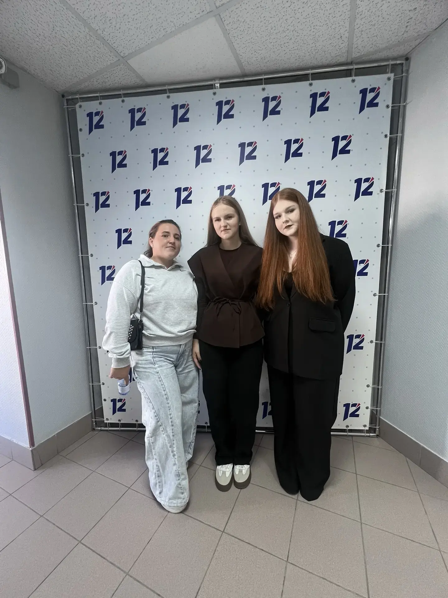 За кулисы телевидения: призеры конкурса «Влог Любимый» покорили «12 канал»! 📺🎥✨