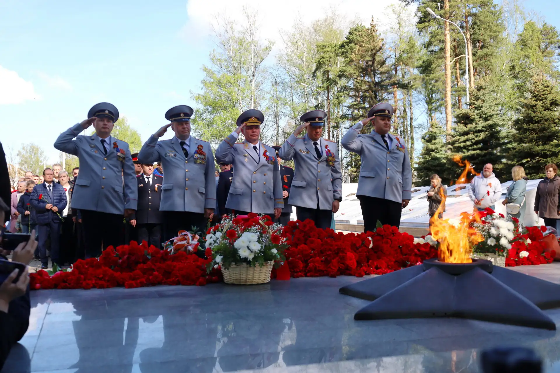 Костромские полицейские приняли участие в памятных мероприятиях, посвященных 81-годовщине Победы в В