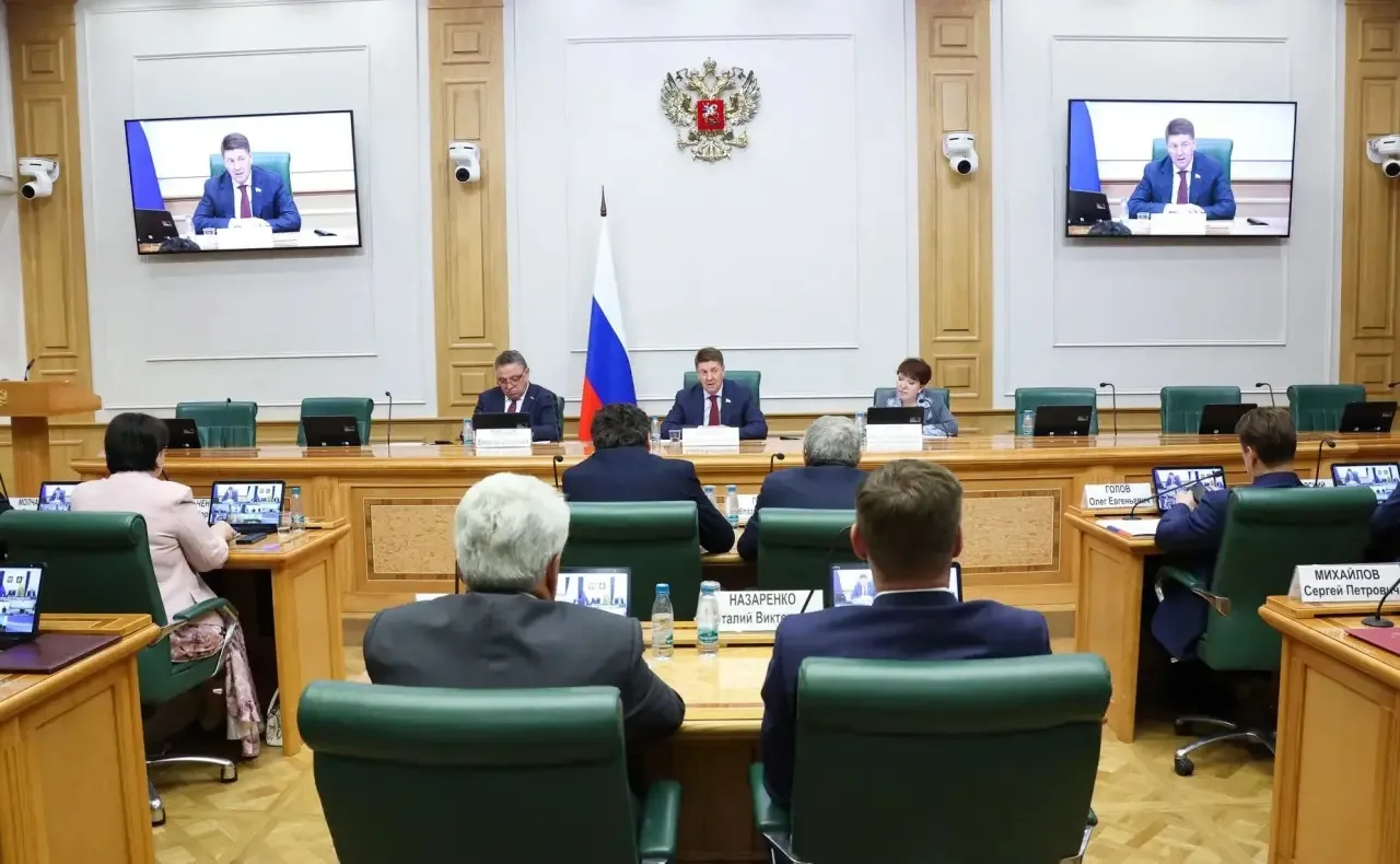 Внес предложения по развитию территорий муниципальных образований на заседании Совета п...