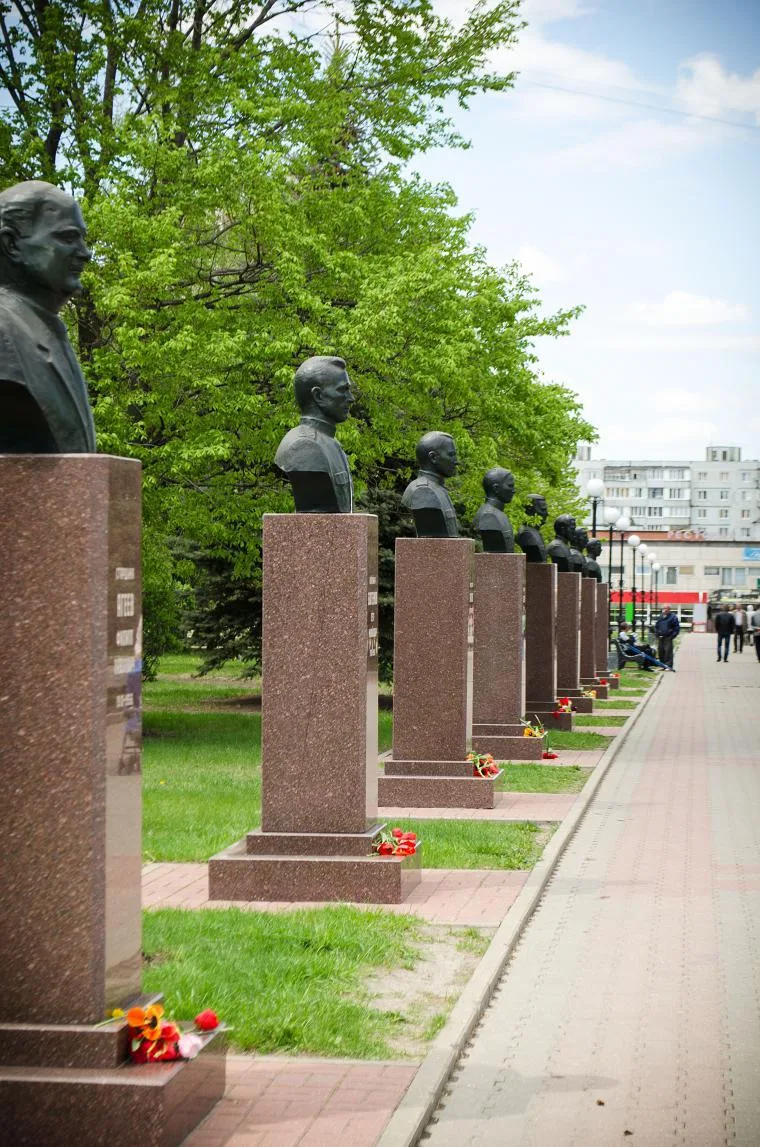 🎗 Гордимся прошлым, вдохновляемся настоящим! 
Сегодня на площади Победы для ребят из летнего лагеря