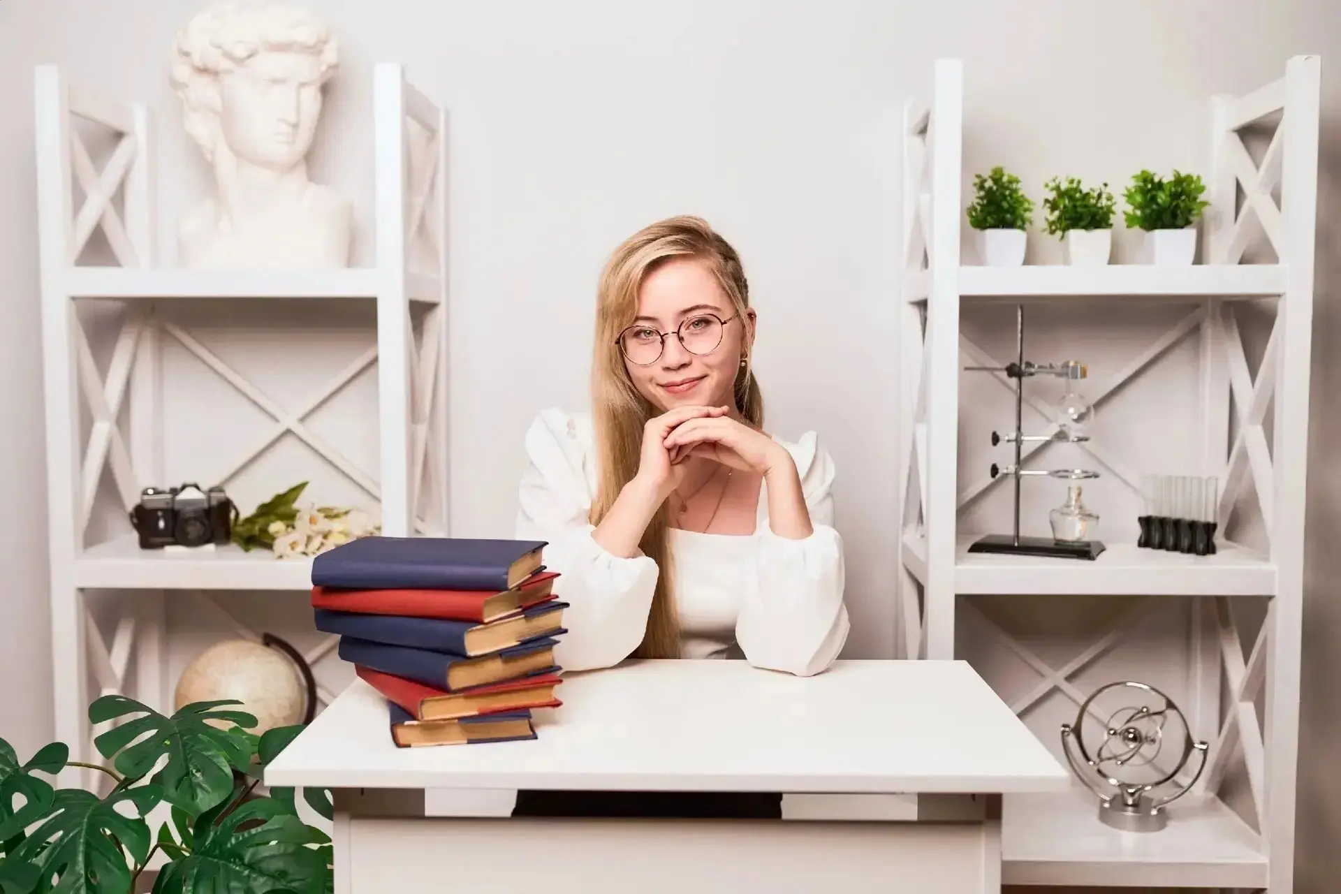 Формула успеха: 100 баллов по химии в копилке Лицея №1! 🧪 💯 
 
Пришли первые результаты ЕГЭ! Демон