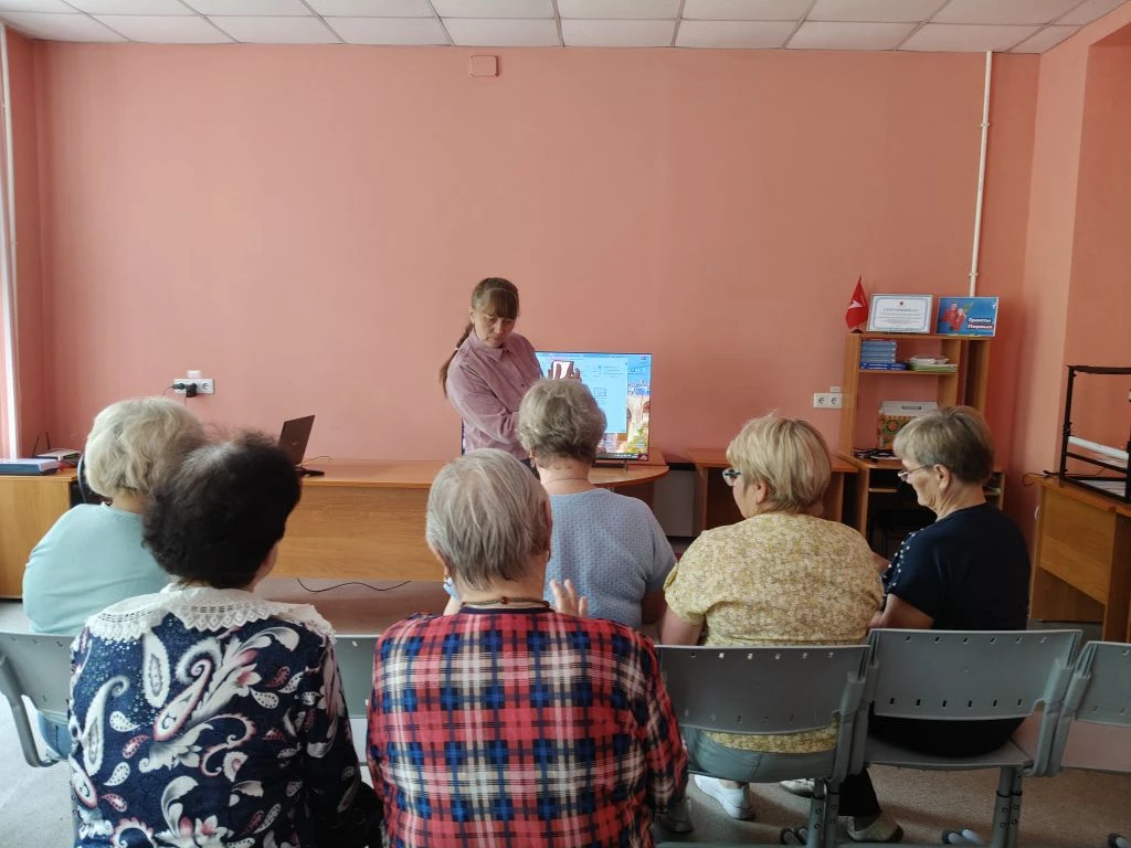 📲Сегодня, в Модельной библиотеке семейного чтения для старшего поколения состоялось очередное занят