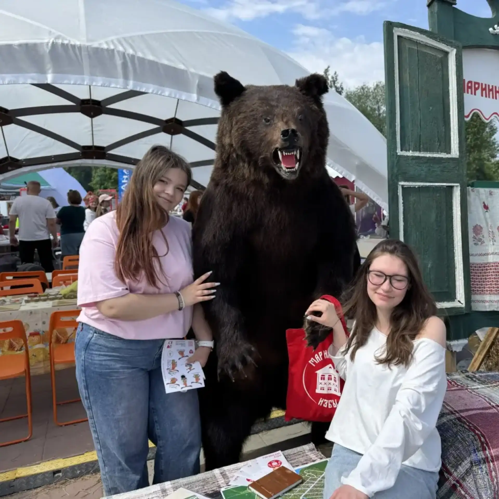 🔥 Жаркие выходные на гастрофестивале «Барбекю» в Екатеринбурге — наши студенты стали частью команды