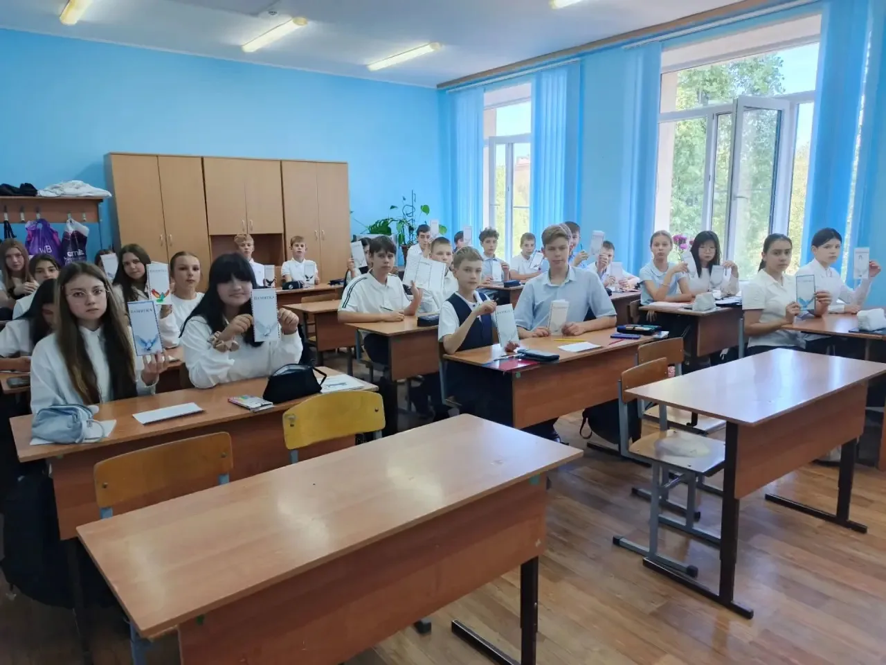 Сегодня в 7 «А» классе прошёл классный час, посвящённый Дню солидарности в борьбе с тер...