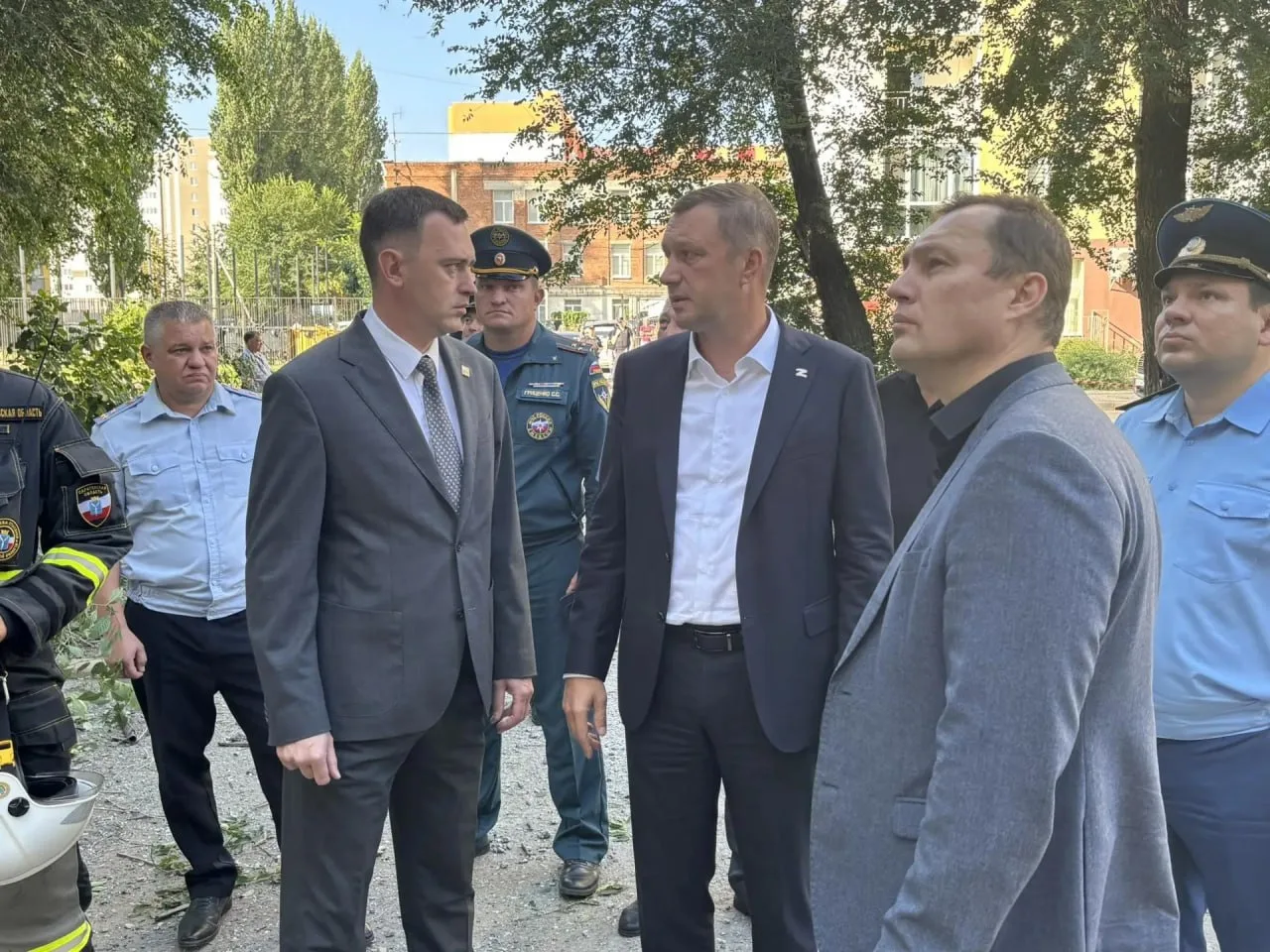 ❗️В результате атаки БПЛА в Энгельсе повреждение получил многоквартирный дом. Погибли д...