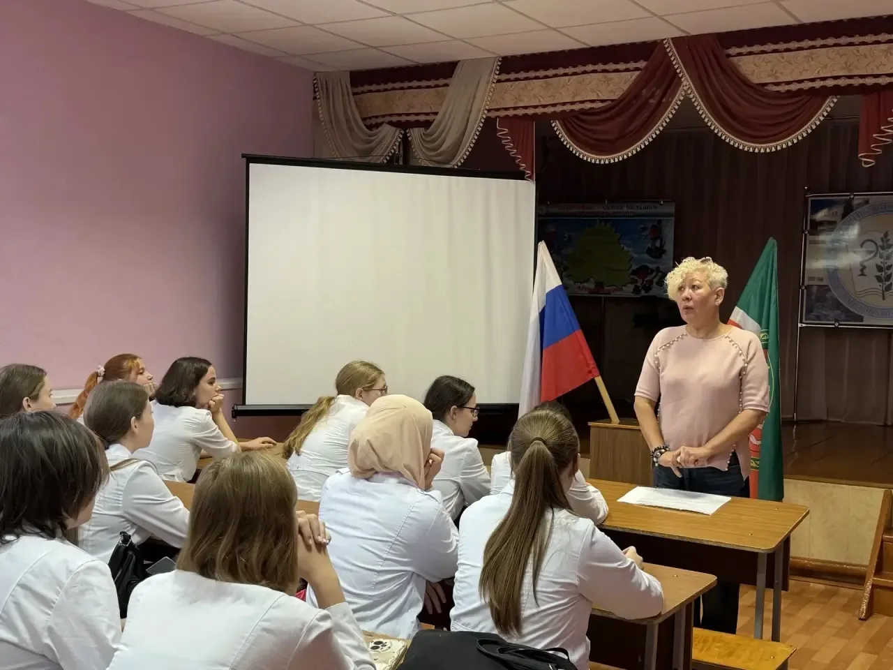 30 сентября в актовом зале училища состоялось собрание студентов выпускных групп с пред...