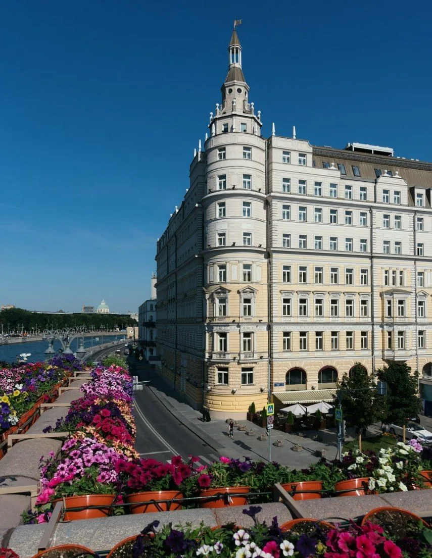 🏛 Гостиница «Балчуг Кемпински»
#РайонЗамоскворечье

📌 Современный облик отеля сформировался после 