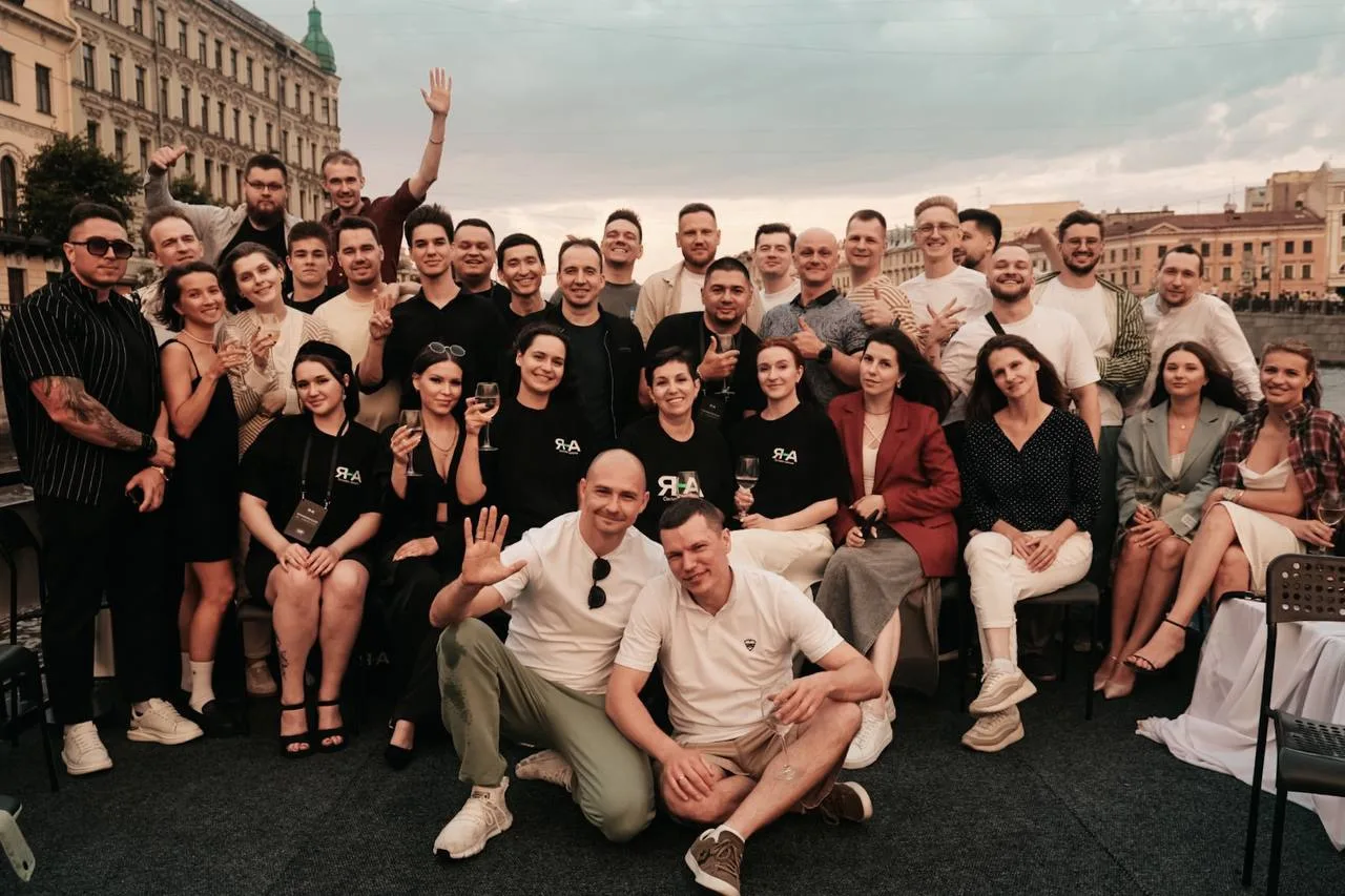 👆Очень активно регистрируетесь на нашу встречу. Кайф)