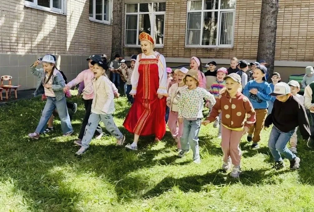 💥В стенах дошкольных подразделении сегодня царила атмосфера настоящего народного праздника. Воздух 