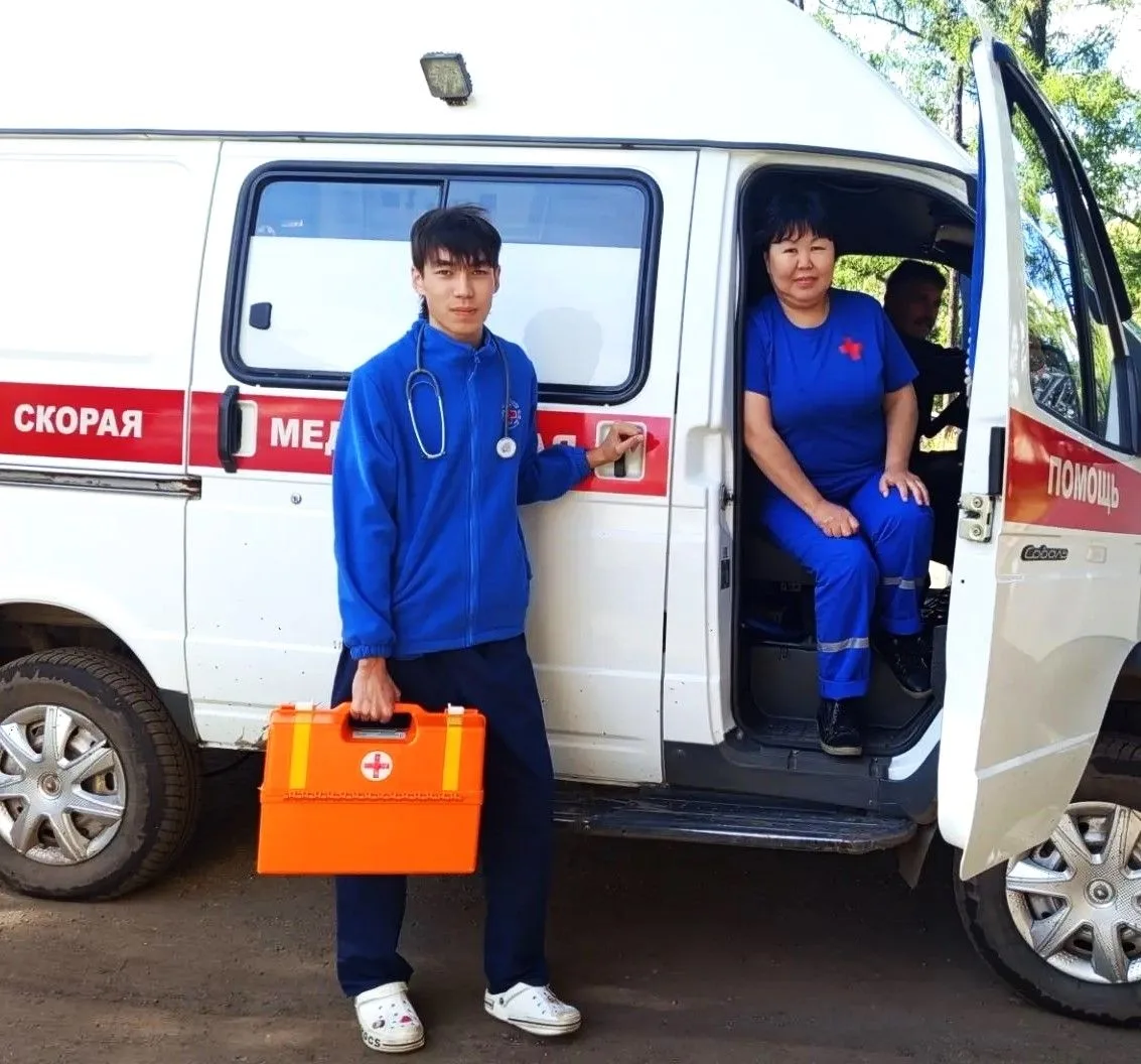 🚑 На скорую помощь в Закаменскую ЦРБ приехал работать новый медицинский работник - фел...