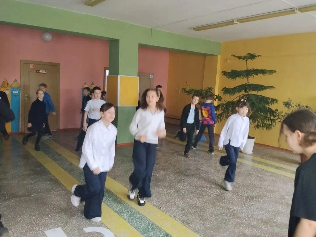 Доброе утро, друзья! Наша ежедневная утренняя зарядка набирает обороты!                             