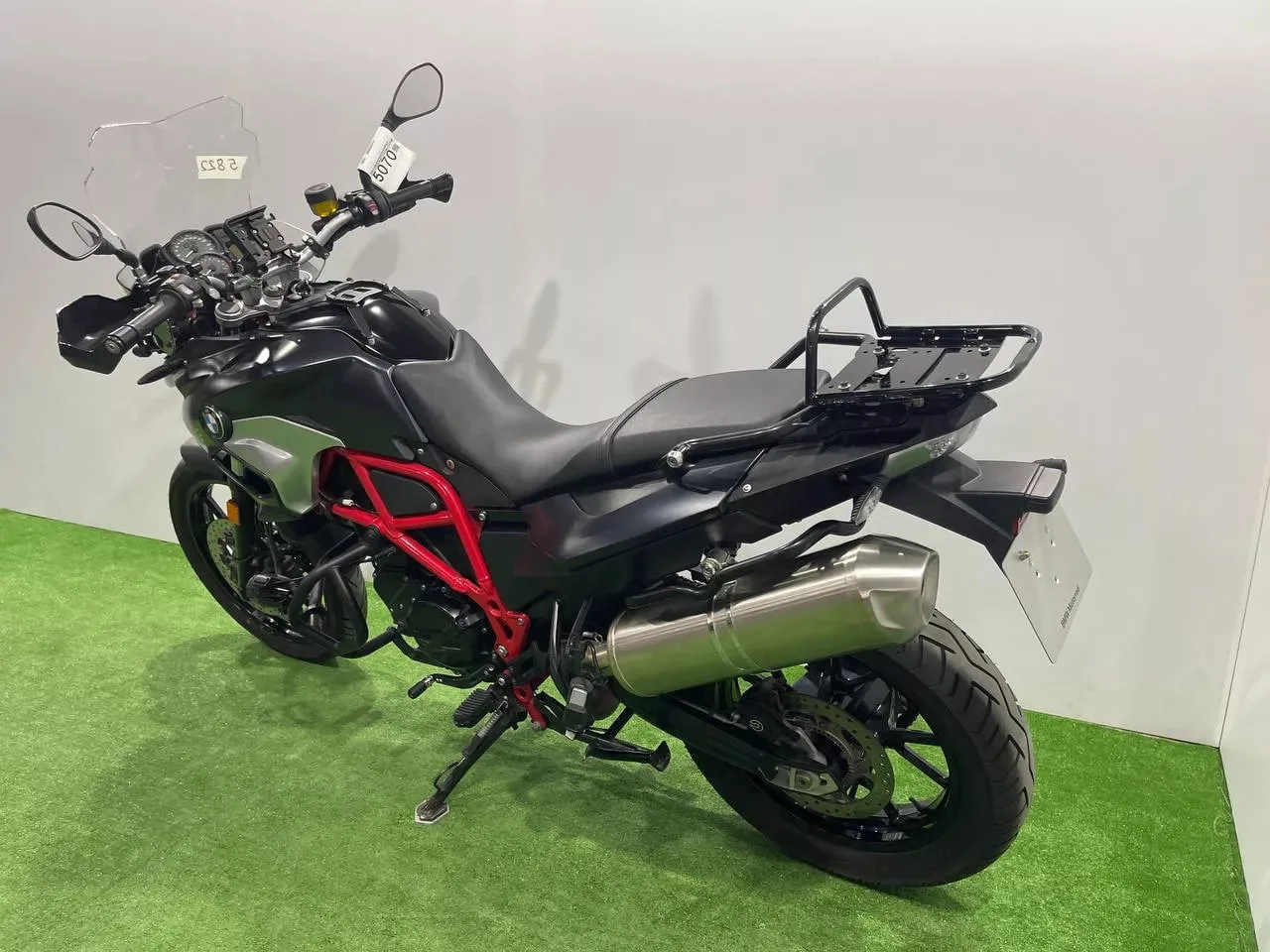 BMW F700GS в наличии во Владивостоке  Характеристики:  - 2016 год - объем 800 см3 - Аукцион BDS - оц