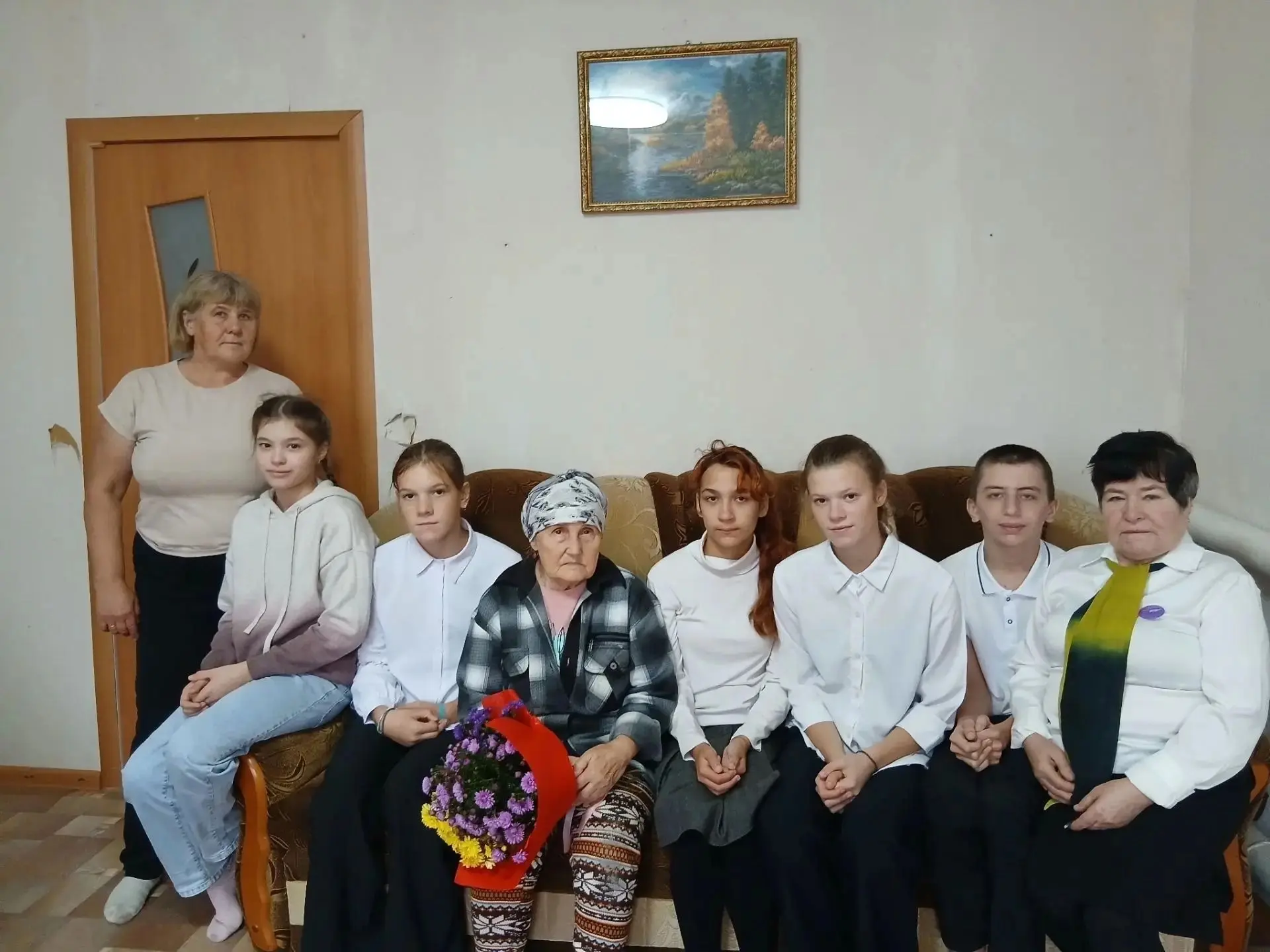 В преддверии Дня учителя наши учащиеся  решили подарить частичку тепла тем, кто посвяти...