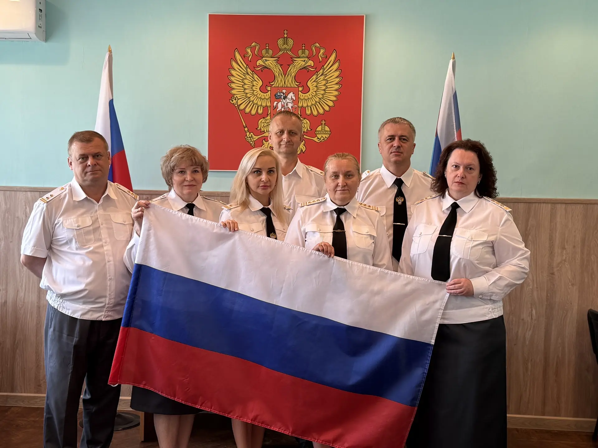 🇷🇺 В преддверии Дня государственного флага сотрудники МТУ Ространснадзора по ЦФО прис...