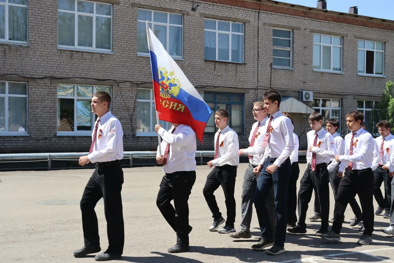 Смотр строя и песни «Красив в строю, силён в бою!»: второй этап позади!   20 мая в нашем колледже пр