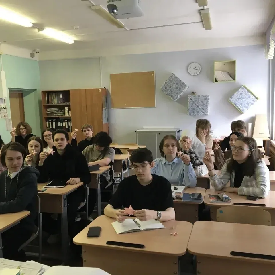 В 11а классе прошла викторина «Герои и сражения Великой Отечественной войны», посвящённая Дню Победы