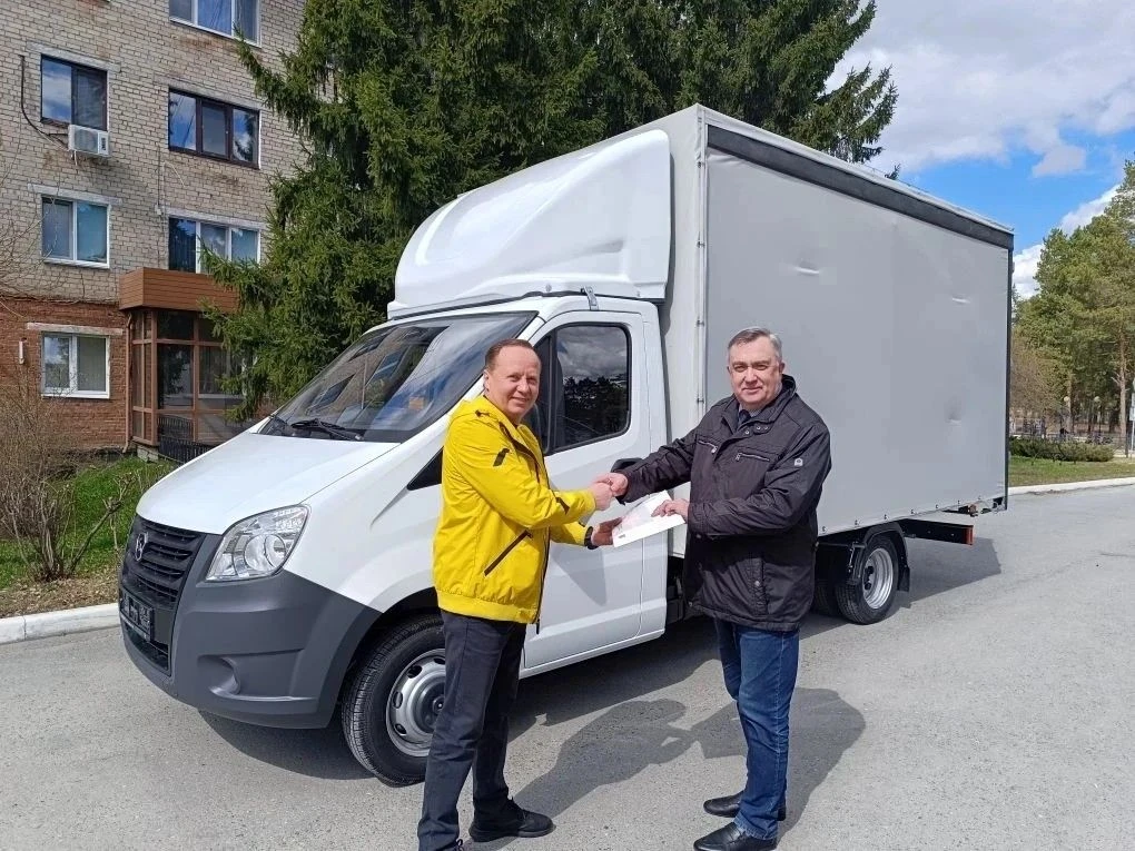 Продолжается пополнение автопарка ЗАТО Уральский. При поддержке депутатов партии "ЕДИНА...