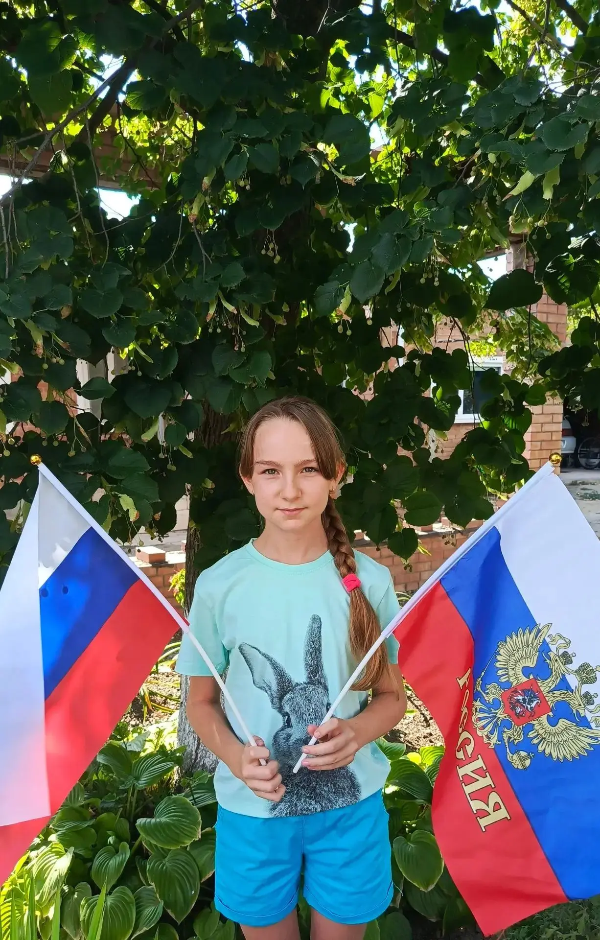Акция "Флаги России", приуроченная ко Дню Государственного флага Российской Федерации .