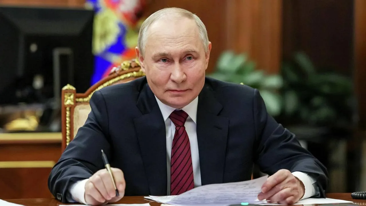 Путину сегодня исполняется 74 года. @bankser