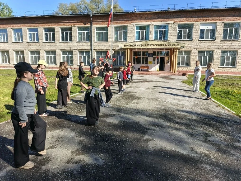 Сегодня, 1 июня, в нашей 🏫 школе царила особая атмосфера праздника 🎉 и радости! Мы от...