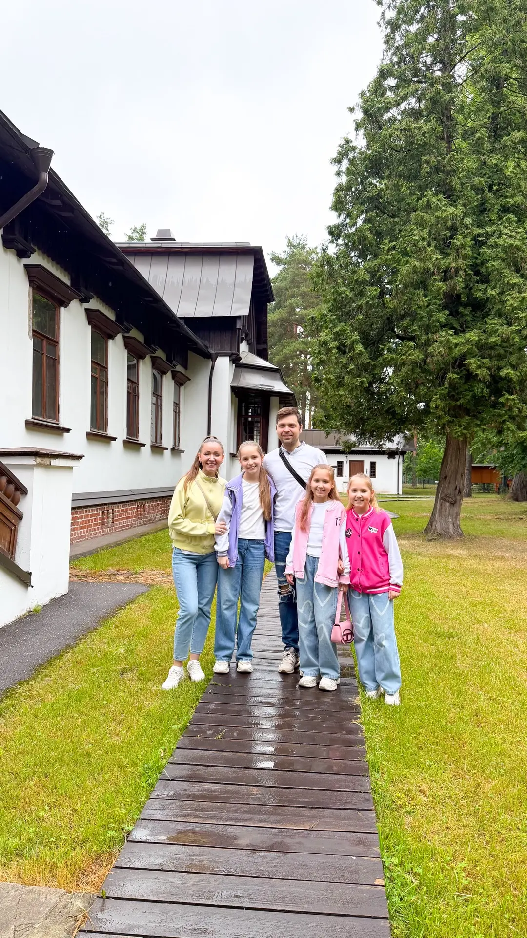 А мы всей большой семьёй побывали на экскурсии в доме-музее семьи А.И. Морозова в г.Ногинске в Глухо