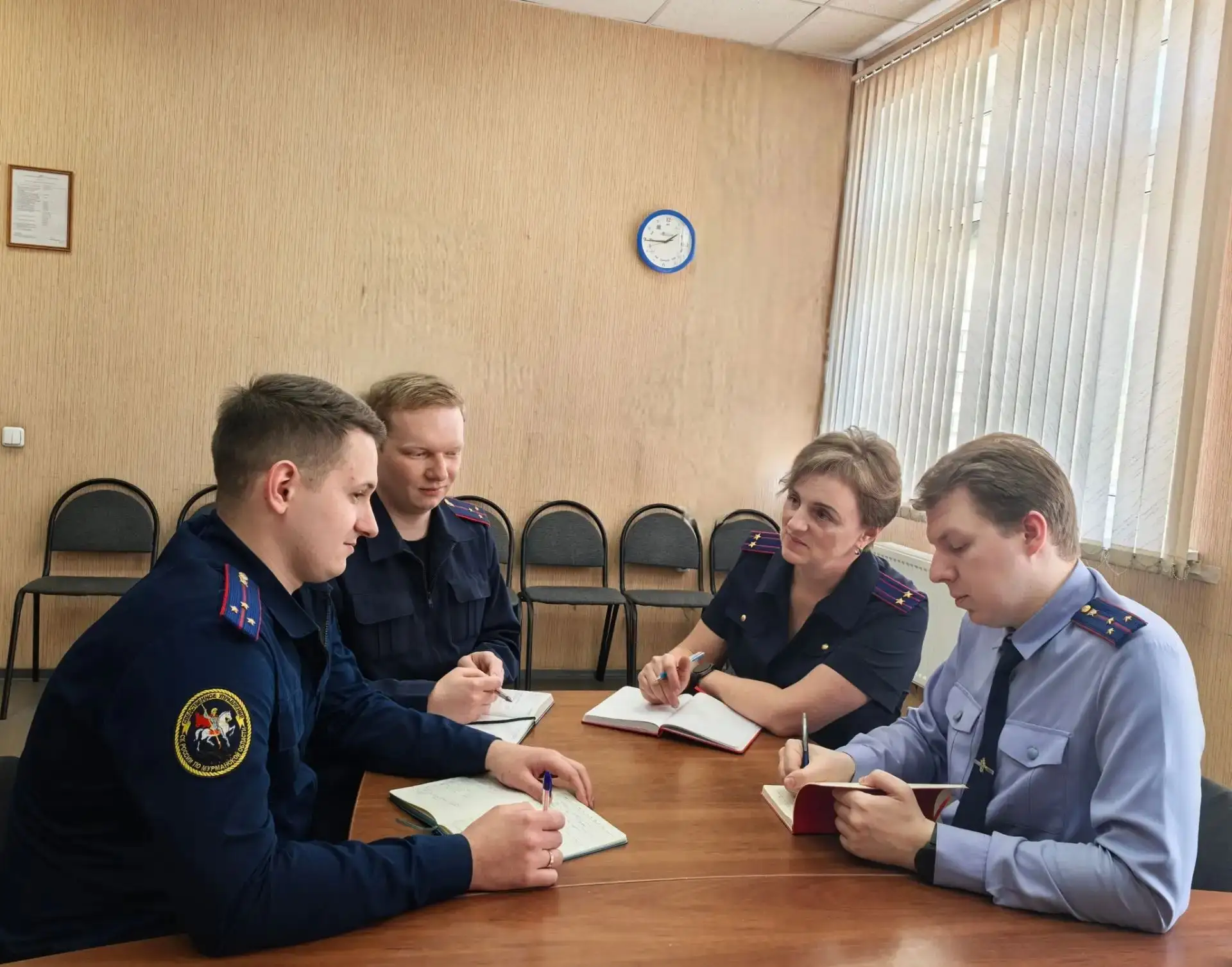 В следственном управлении СК России по Мурманской области состоялась рабочая встреча с ...