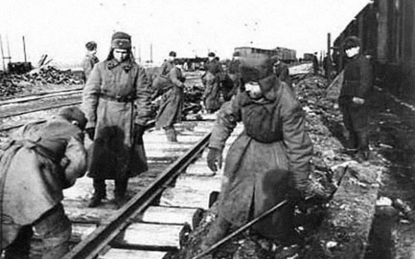 🚂 86 лет назад, 15 июня 1940 года, из Читы на станцию Баян-Тумэн (ныне Чойболсан в Монголии) отправ