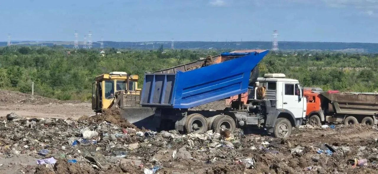 Пожар на мусорном полигоне в Балаково полностью потушен.