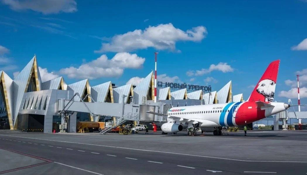 🍺 Радостный вахтовик перебрал с алкоголем и не смог улететь из Нового Уренгоя  25 мая в аэропорту Но