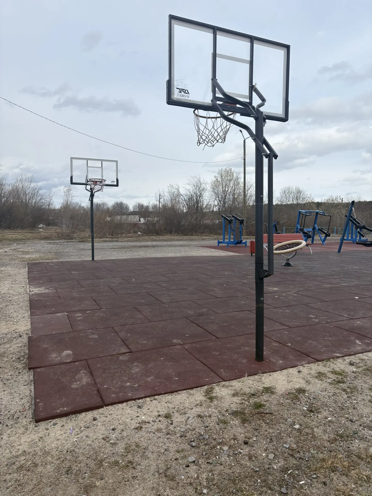 🏀 Кольцо на детской площадке восстановлено.