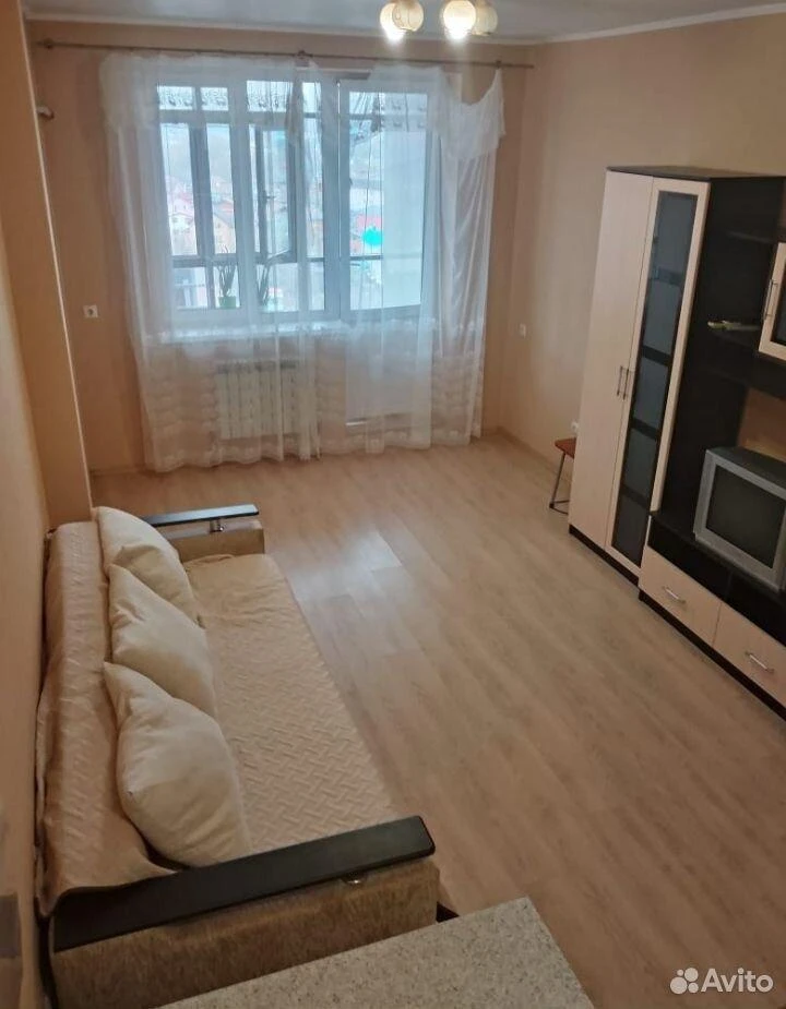 Сдам без посредников: студия, 40м²