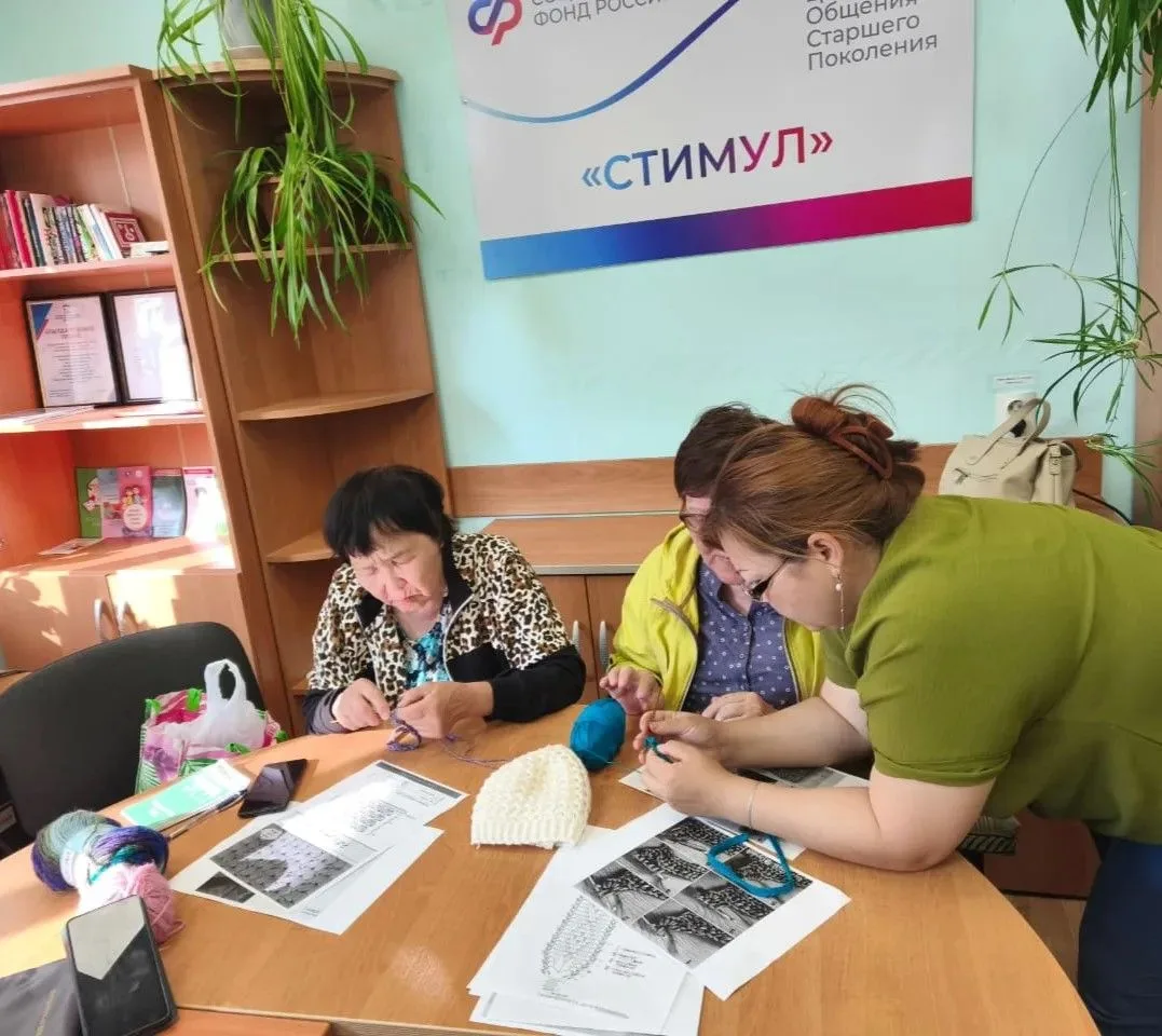 На этой неделе состоялось очередной мастер-класс по вязанию в рамка работы "Школы треть...