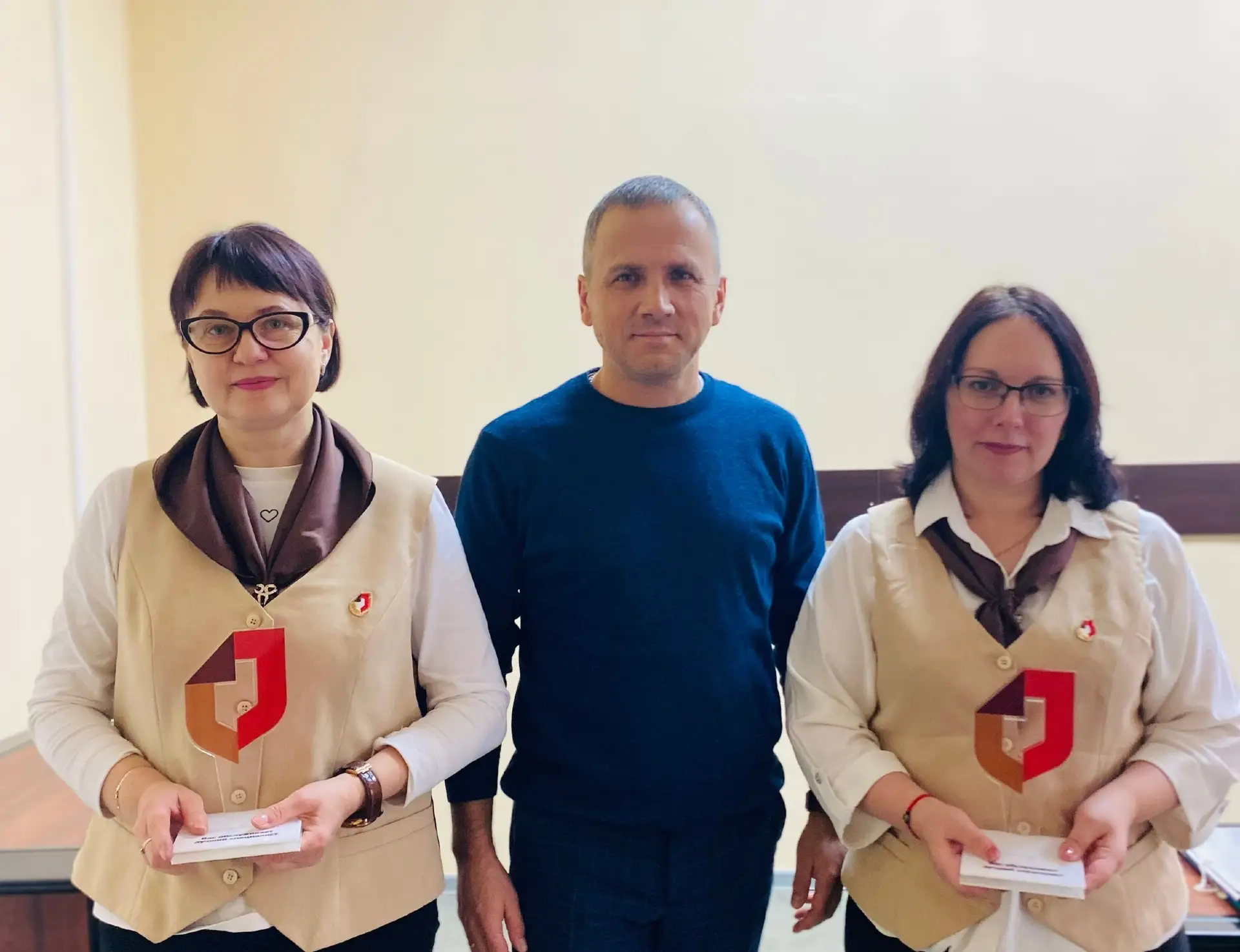 Лучшие специалисты месяца центров «Мои Документы» региона! ✨  Руководители подразделений ГАУСО «МФЦ»