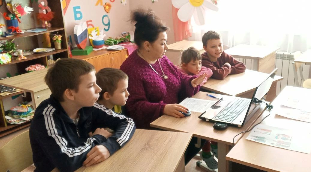 В нашем Центре «Семья» прошёл день, посвящённый Международному дню родного языка. Мероп...