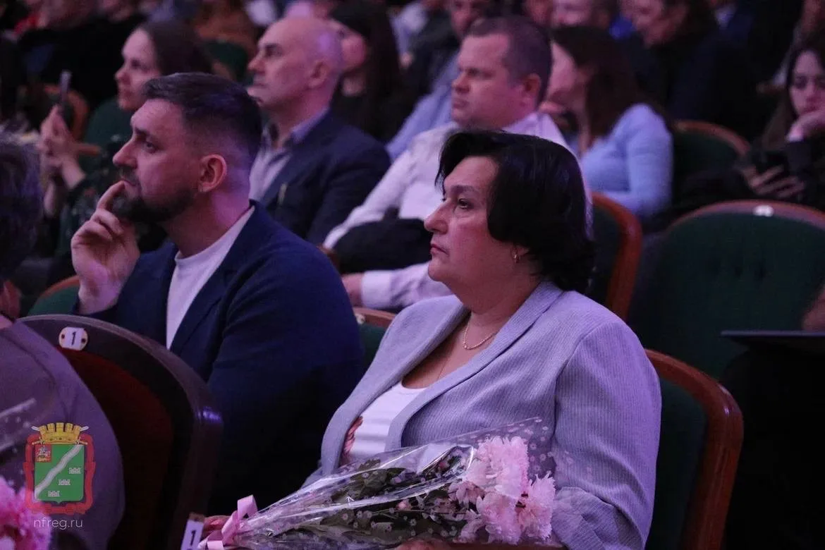 Это праздник тех, кто ежедневно отвечает за чистоту и порядок в городах, состояние коммунальных сете