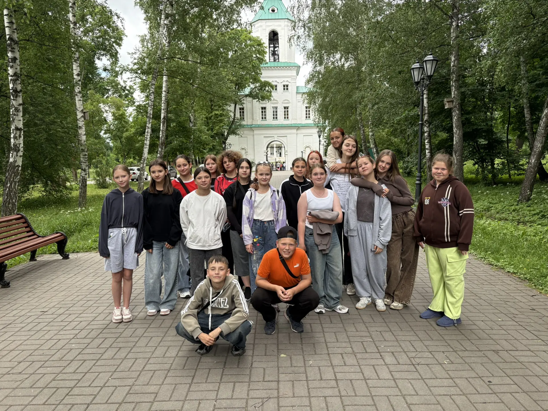 Воспитанники спортивного отряда ЛПД «Умники и умницы» совершили познавательную экскурсию в Богородиц