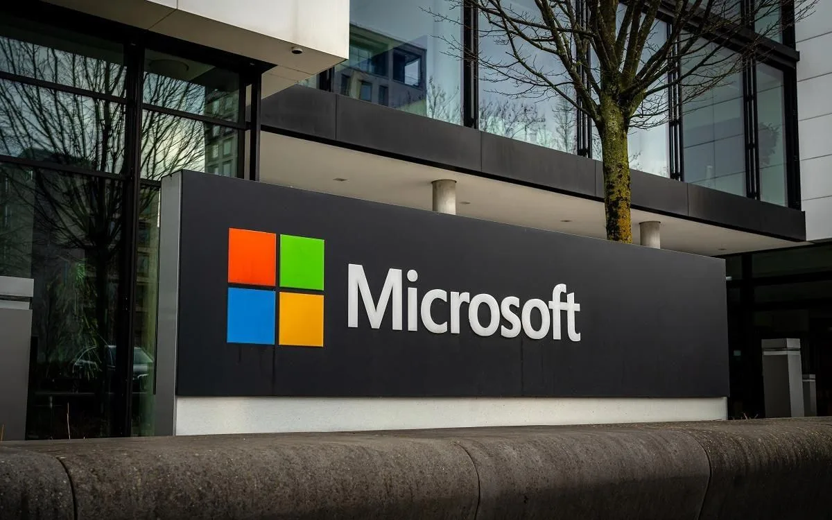 Акционеры решили засудить Microsoft

Акционеры Microsoft подали на компанию в суд. Повод — обвинение