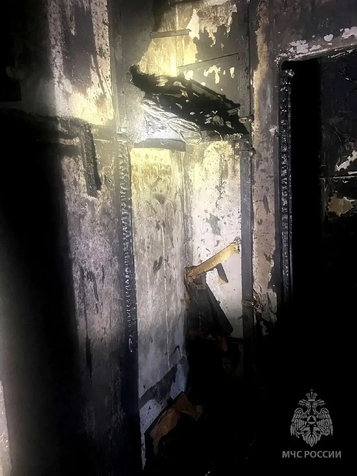 Пожар в Нижнем Новгороде 

В Автозаводском районе на улице Минеева произошёл пожар в многоквартирном