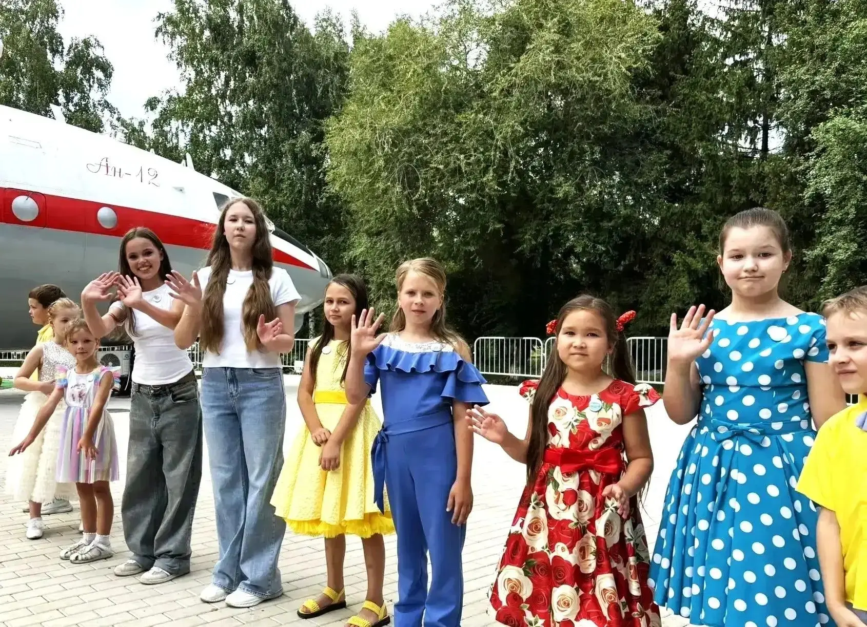 В кафе «Антошка» каждую неделю проходят яркие мероприятия: праздники, мастер-классы, дискотеки

30 и
