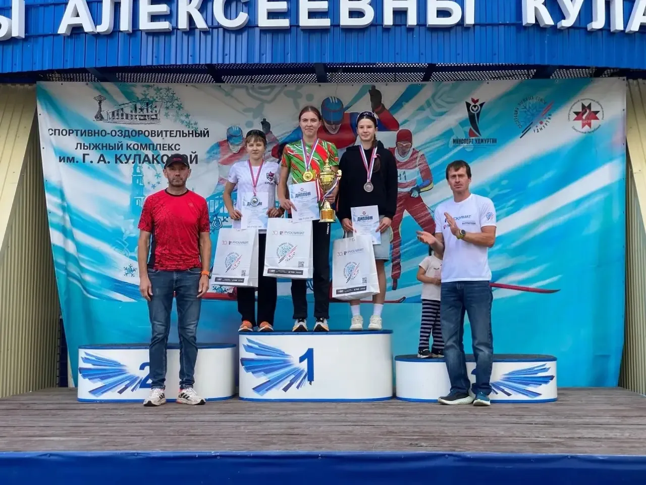 Хотим познакомить вас с настоящей звездой нашего колледжа, студенткой физкультурного от...
