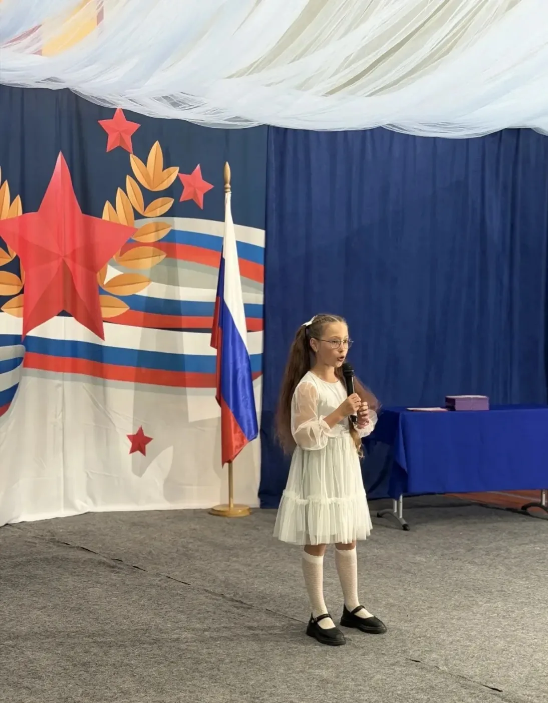 Праздник для 9-х классов в Есаульской школе! 🎓✨

Вчера наша школа провожала выпускников 9-х классов