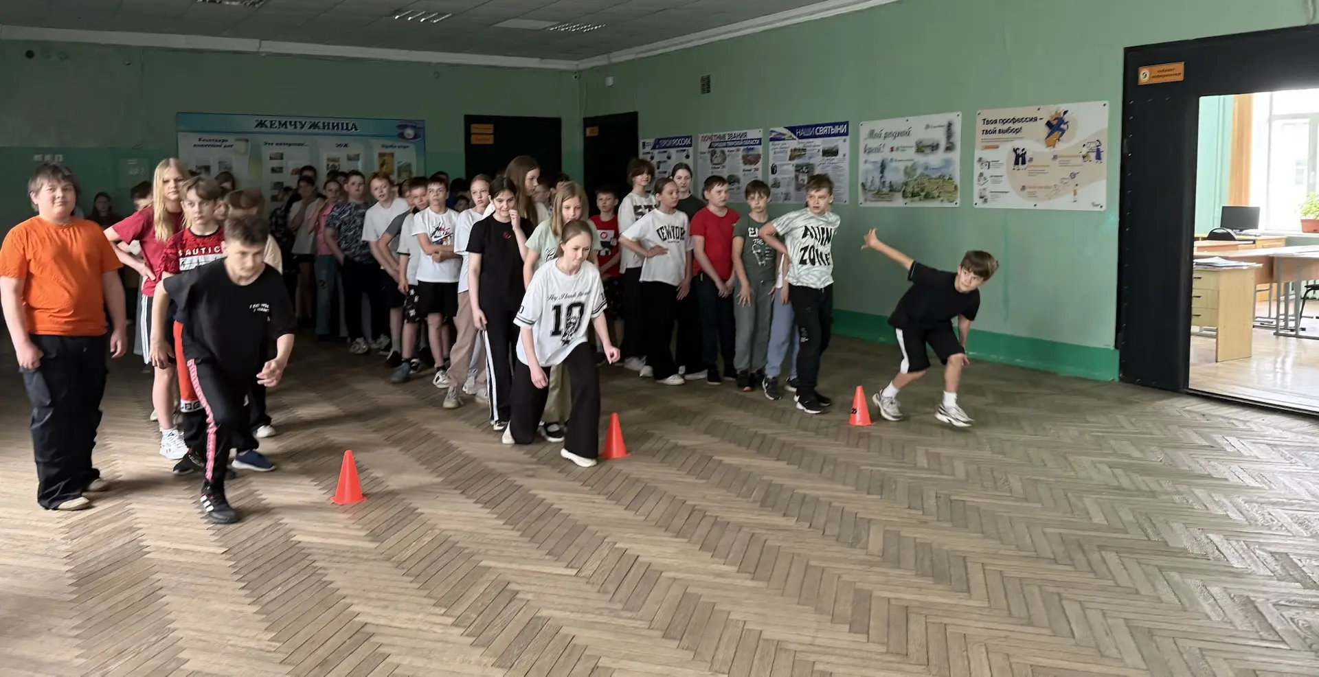 🗓️ В преддверии Дня Победы в нашей школе прошли «Весёлые старты» для учеников 5‑х клас...