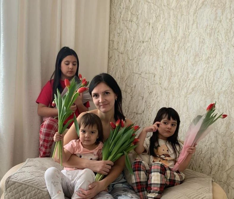 #15_мая_День_Семей #многодетное_счастье #соцзащита_в_лицах   Три звезды материнского счастья   👩‍❤️‍
