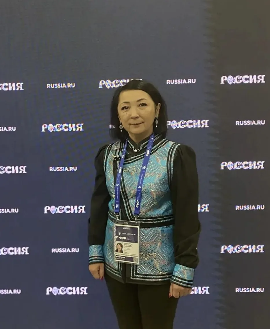 🎓 Директор Городовиковской многопрофильной гимназии им. Б. Б. Городовикова Лайпанова В...