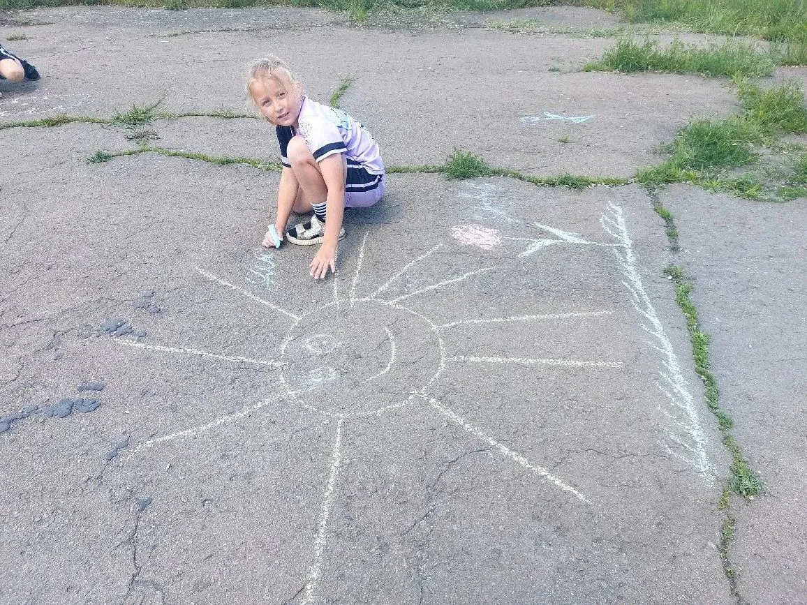 ✨ Сегодня, 01.06.2026, в нашей школе открылся пришкольный лагерь — и начался он ярко, в...