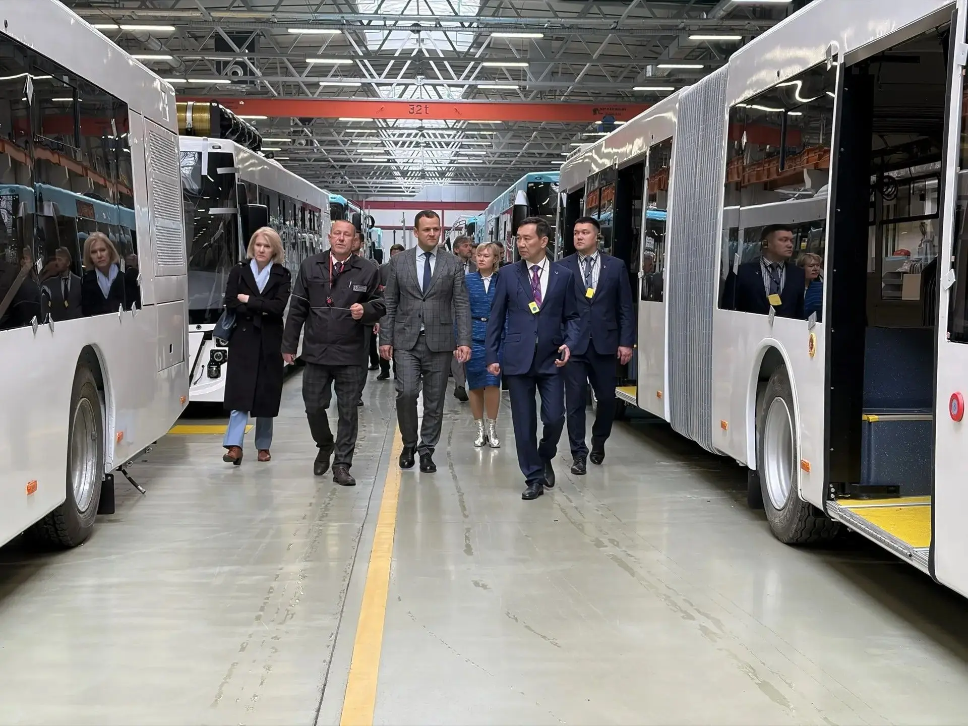 Ил Дархан Белоруссияҕа үлэлиир