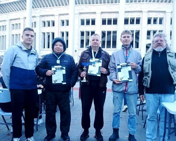 Турнир по обратным шашкам (поддавки, 10 участников)