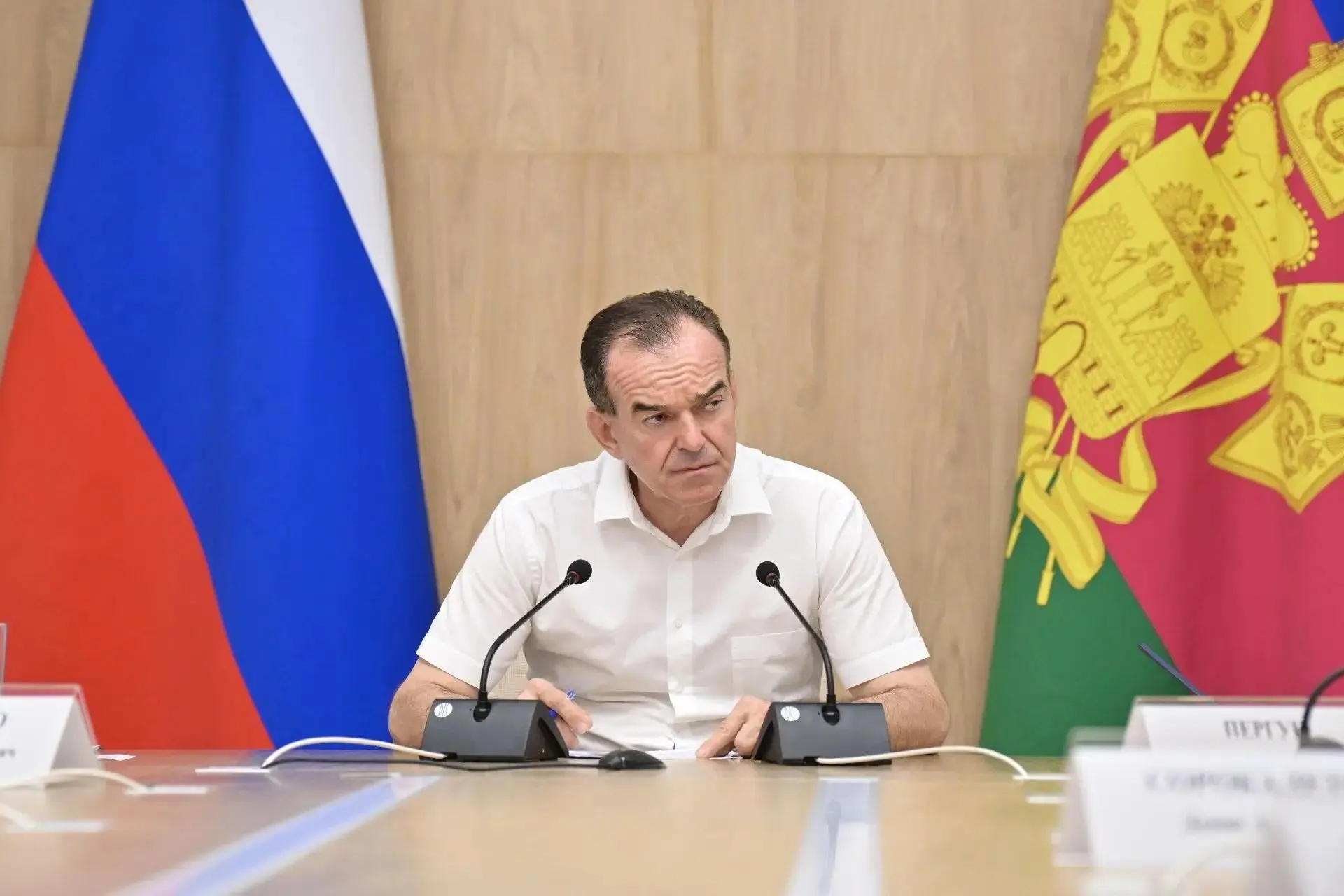 Вениамин Кондратьев: Необходимо предусмотреть дополнительные бригады коммунальных служб...