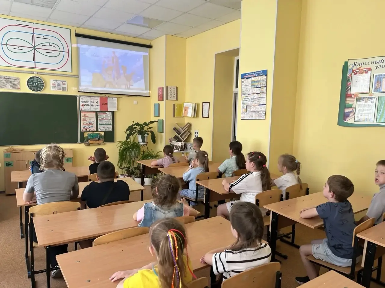 В гостях у истории: мы посмотрели мультфильм «Мой дом – Белогорье»
8 июня 2026 года в нашем лагере «